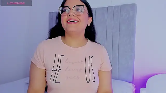 ScarlettWhitmore online show from November 26, 2025, 4:24 am