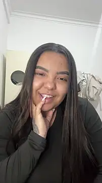 Snapshot of princezzc chatting on December 14, 2025, 11:20 pm princezzc online show from December 14, 2025, 11:20 pm