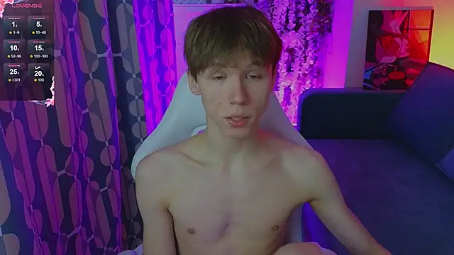cuMte boy online show from May 18, 2026, 1:24 am