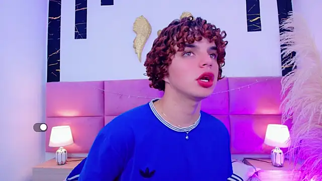 Skyee angel online show from January 7, 2026, 7:38 pm