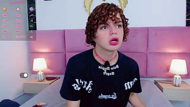 Skyee angel online show from February 25, 2026, 7:34 pm