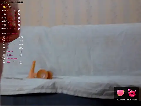 LustfulSarah online show from January 18, 2026, 6:01 pm