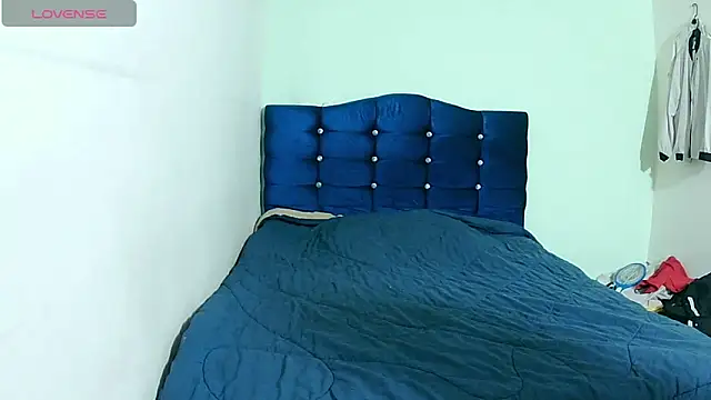 ashleey palmer online show from April 15, 2026, 8:10 am