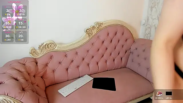 Mysterius Woman online show from December 3, 2025, 1:20 pm