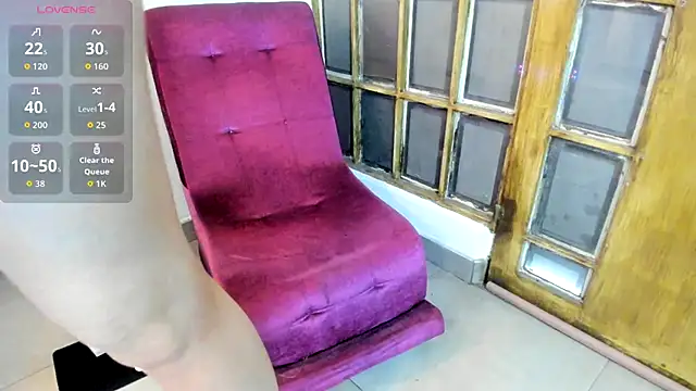 Mysterius Woman online show from December 19, 2025, 1:07 pm