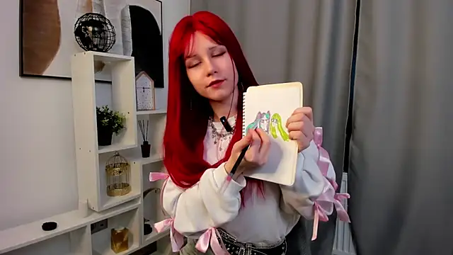 ShanaHearns online show from November 25, 2025, 8:36 am