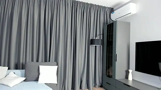 Snapshot of BetteSelbe chatting on November 30, 2025, 5:06 pm BetteSelbe online show from November 30, 2025, 5:06 pm