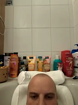 Phoenix2310 online show from January 14, 2026, 3:28 pm