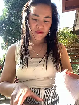 hotel222 online show from December 1, 2025, 3:22 am