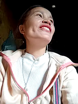 nangmo online show from November 24, 2025, 4:23 am