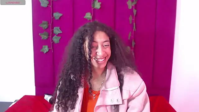 Tinyy Star online show from November 24, 2025, 5:40 am