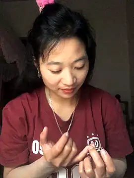 Lponeo029 online show from December 1, 2025, 1:49 pm