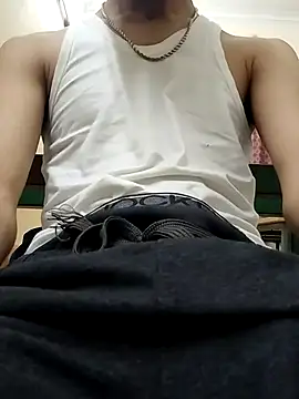 TheVirgin Guy online show from November 30, 2025, 12:09 pm