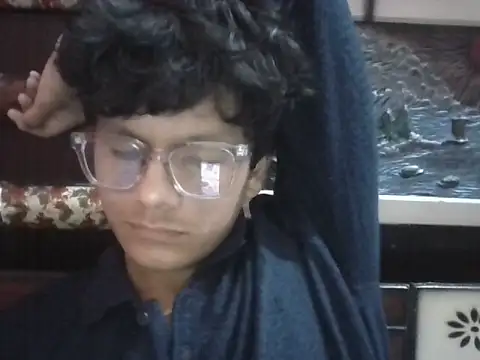 Snapshot of maskedman699 chatting on November 28, 2025, 5:54 am maskedman699 online show from November 28, 2025, 5:54 am