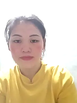 Snapshot of lynae-0 chatting on December 1, 2025, 5:23 am lynae-0 online show from December 1, 2025, 5:23 am