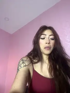 DAKOTA SAKURA online show from June 3, 2026, 1:03 pm