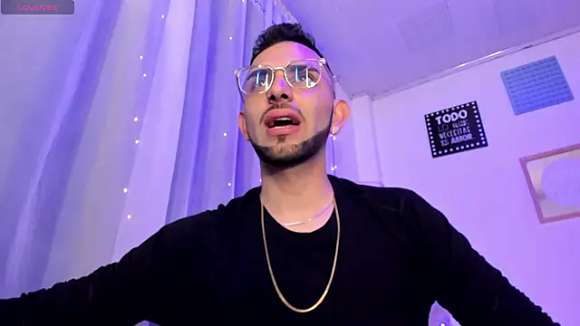 Rayan ortiz online show from November 28, 2025, 4:59 am