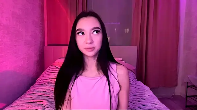 Snapshot of KristaLarmon chatting on November 28, 2025, 4:42 pm KristaLarmon online show from November 28, 2025, 4:42 pm