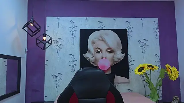 Antonella mc online show from March 14, 2026, 12:43 pm