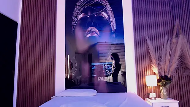 Snapshot of MiticaBrennet_ chatting on December 3, 2025, 3:25 am MiticaBrennet online show from December 3, 2025, 3:25 am