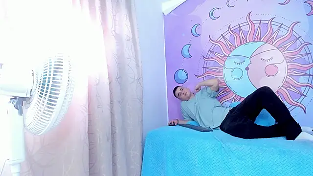 Snapshot of Dantee_Dark chatting on November 29, 2025, 7:39 pm Dantee Dark online show from November 29, 2025, 7:39 pm