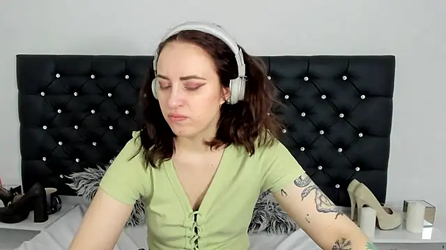 RubyBigBoobs online show from February 22, 2026, 2:37 pm