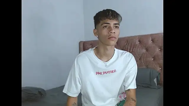 Snapshot of ALEXX_BOOY chatting on November 24, 2025, 5:29 am ALEXX BOOY online show from November 24, 2025, 5:29 am