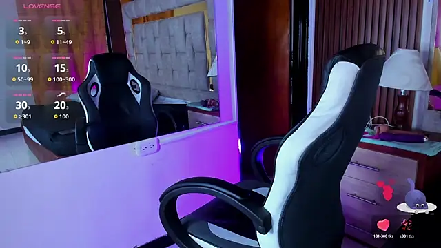 Ariana Blaze1 online show from November 25, 2025, 7:25 pm