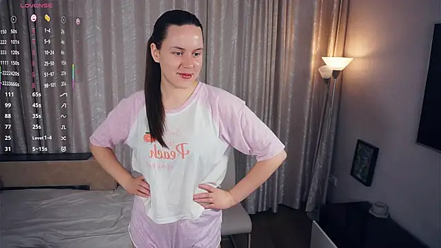 SanoraVillnave online show from December 5, 2025, 8:01 am