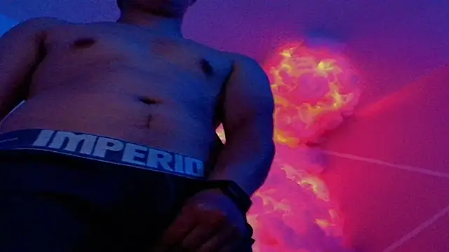 Snapshot of Daisuke_01 chatting on December 14, 2025, 11:42 pm Daisuke 01 online show from December 14, 2025, 11:42 pm