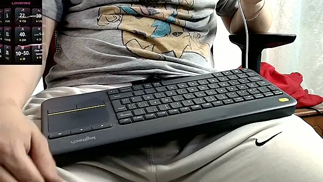 Snapshot of Daisuke_01 chatting on February 11, 2026, 12:37 am Daisuke 01 online show from February 11, 2026, 12:37 am