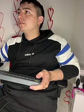 Snapshot of Daisuke_01 chatting on February 15, 2026, 3:47 am Daisuke 01 online show from February 15, 2026, 3:47 am