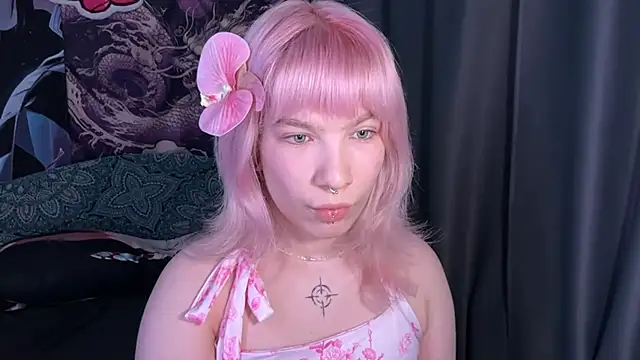 LolaDollyMur online show from December 21, 2025, 7:10 pm