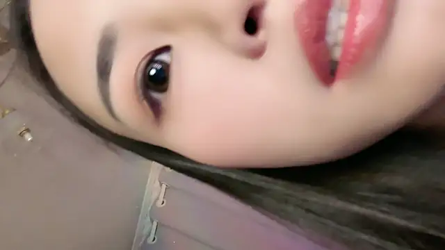 GD-girl001 online show from November 27, 2025, 2:19 pm