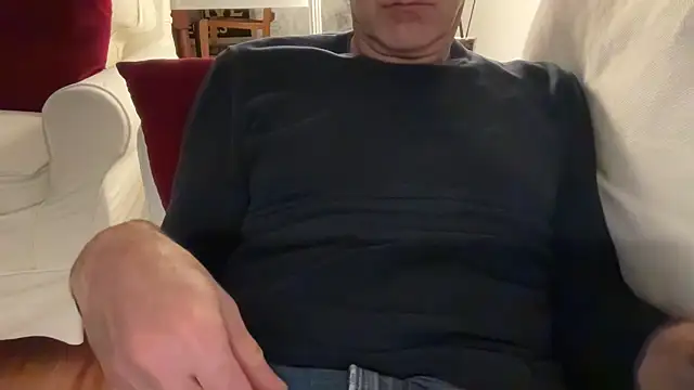 Snapshot of SimonZydar chatting on November 23, 2025, 9:25 pm SimonZydar online show from November 23, 2025, 9:25 pm