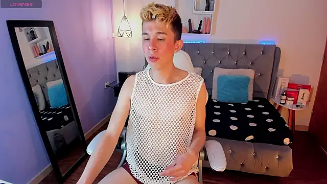 Juaan Diick online show from February 2, 2026, 4:38 pm