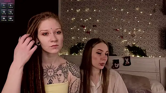 BobbieNibbe online show from December 23, 2025, 1:25 am