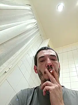 Mamps8 online show from December 14, 2025, 4:29 am