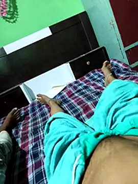 Uma sain online show from April 22, 2026, 4:08 pm