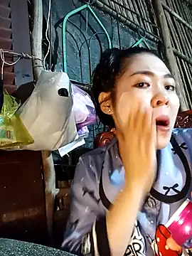 Lin-kute98 online show from April 16, 2026, 1:56 pm