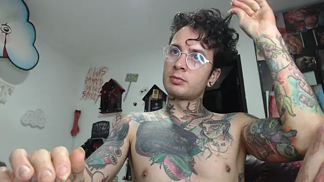 CryBoy13 online show from November 24, 2025, 6:46 am