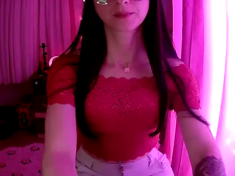 MissDominicc online show from December 19, 2025, 4:47 pm