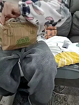 Snapshot of micai_fengbei chatting on February 1, 2026, 10:58 am micai fengbei online show from February 1, 2026, 10:58 am