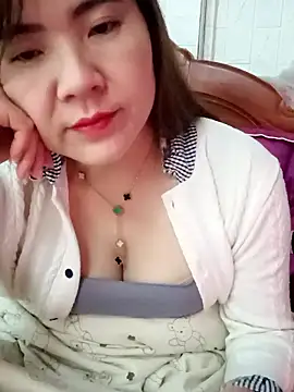 Lily-ross22 online show from February 10, 2026, 4:22 pm