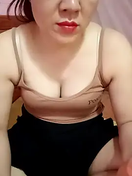 Lily-ross22 online show from June 7, 2026, 4:22 pm