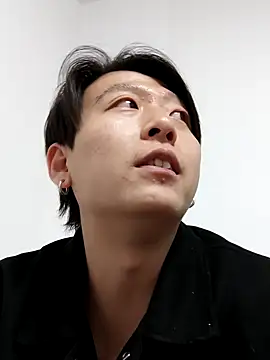 sgscm1985 online show from December 4, 2025, 4:38 pm