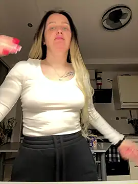 TomilaSi online show from January 15, 2026, 1:21 am