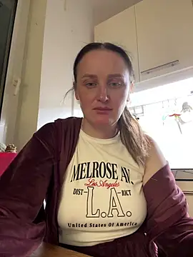 TomilaSi online show from March 31, 2026, 9:04 pm