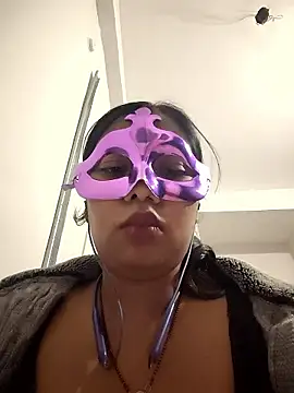 aarti03fb online show from January 11, 2026, 9:31 pm