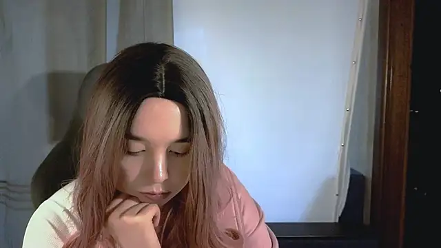 Snapshot of Alex_Pink7 chatting on December 2, 2025, 11:04 am Alex Pink7 online show from December 2, 2025, 11:04 am